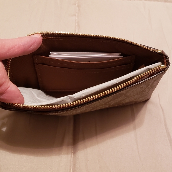 Coach Corner Zip Wristlet Signature Color Khaki/Saddle 2 - Picture 8 of 10